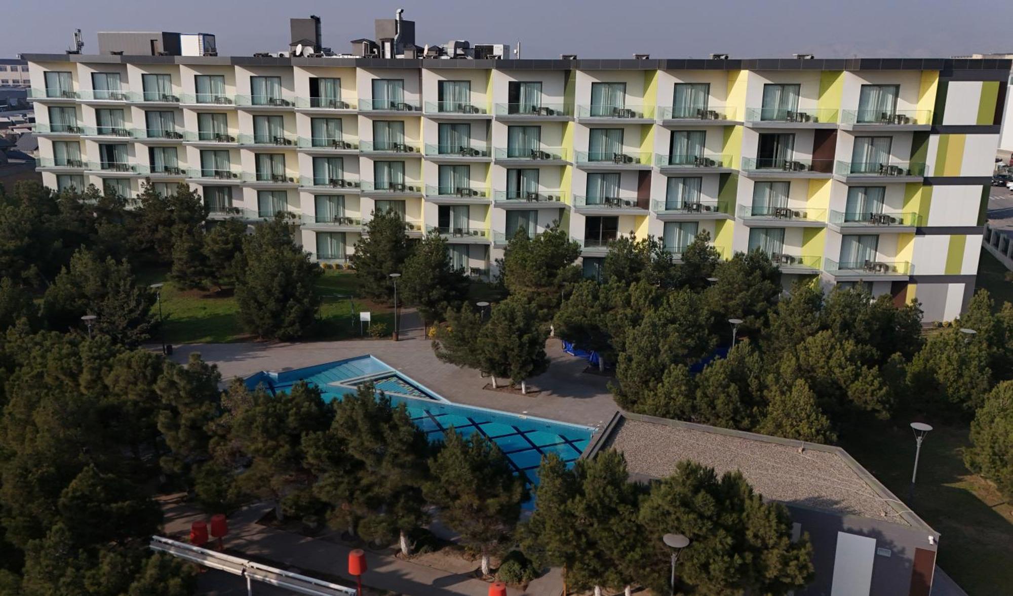HomeBridge Hotel Appartments Baku Exterior foto